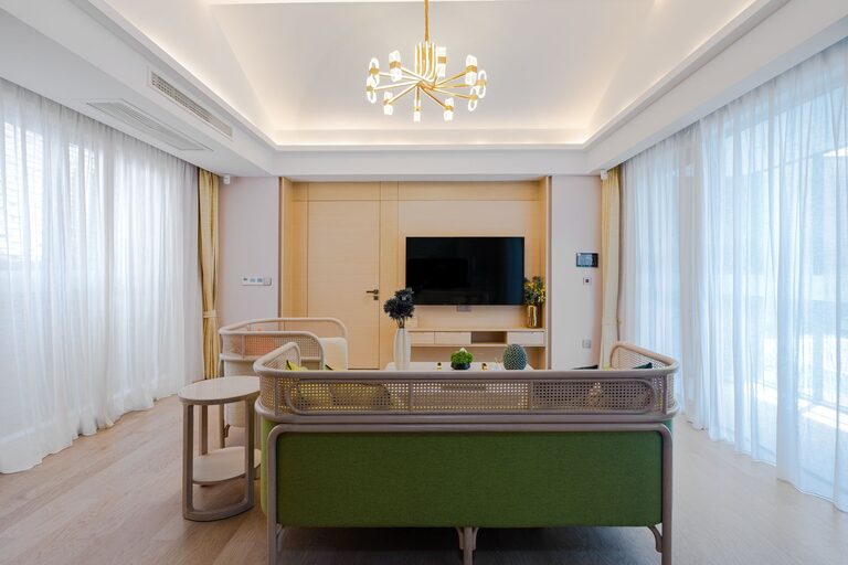 Simple and Effective Ideas to Brighten a Dark Room Quickly
